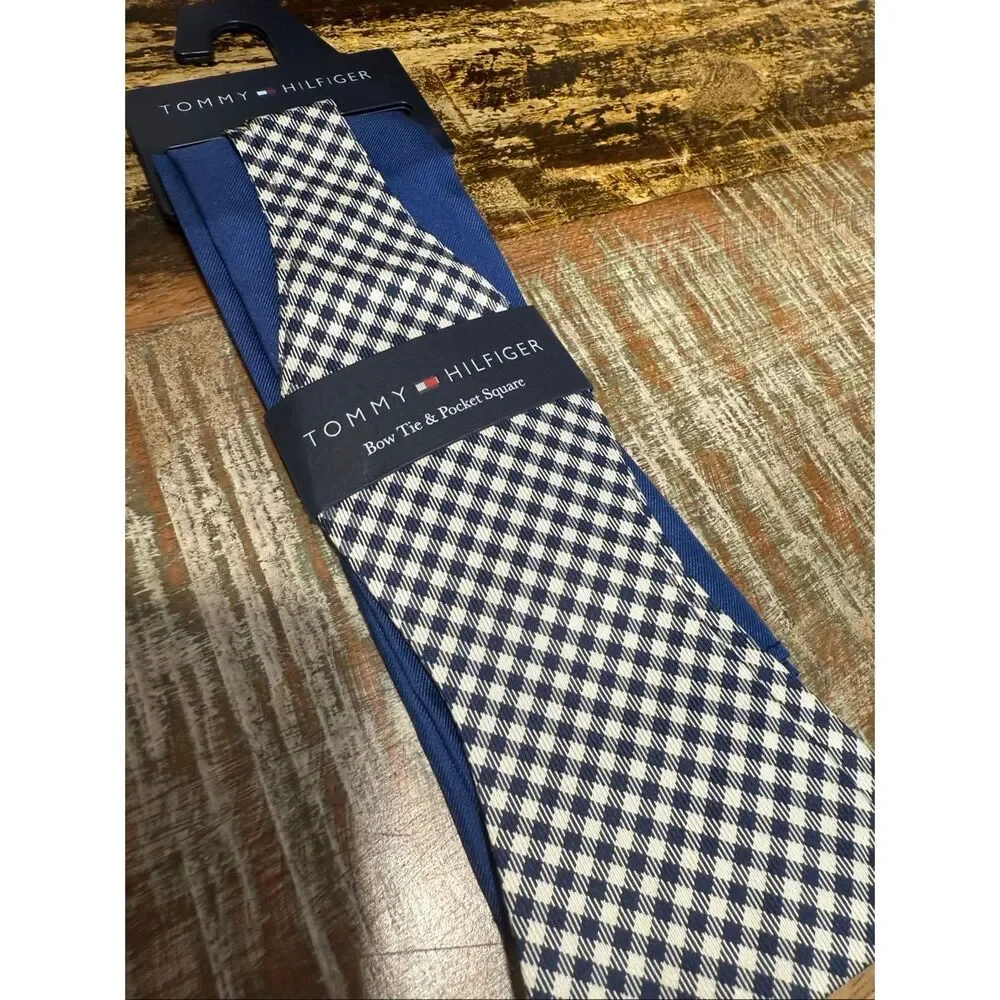 Tommy Hilfiger Bow Tie and Pocket Square Set - NEW Gingham
